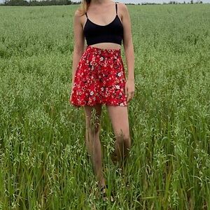 Floral mini skirt